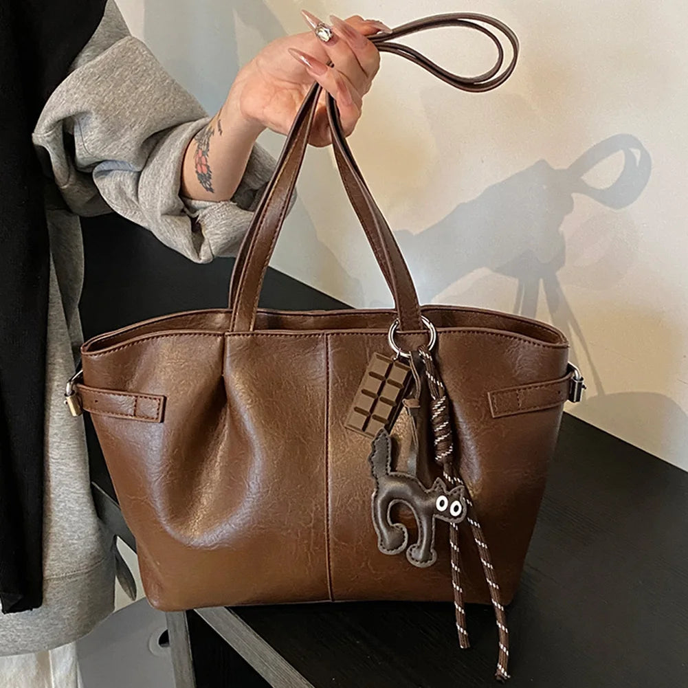 Tote Shoulder Bag for Women PU Leather Large Capacity Retro Shoulder Handbag Zipper Satchel Bag with Pendant Commuting Bag