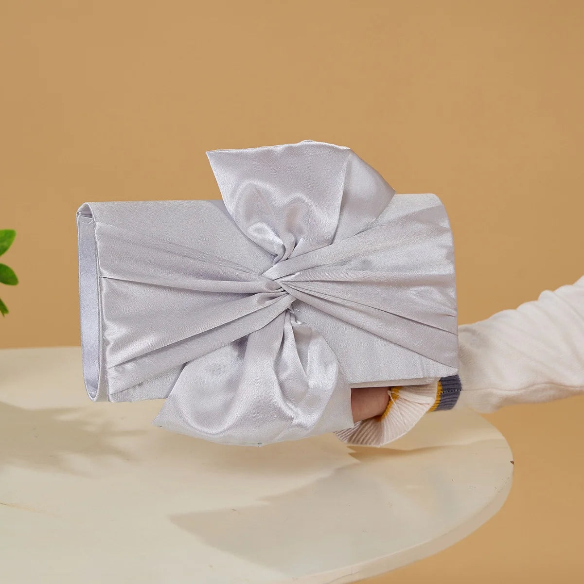 Fashion Bow Satin Evening Banquet Clutch Bag Women Elegant Chain Shoulder Crossbody Wedding Purse Prom Party Handbag Dinner Bags