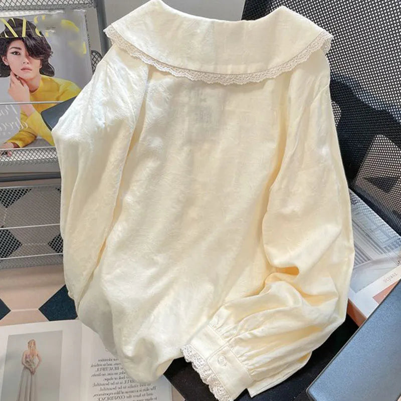 Japanese Style Cute Peter Pan Collar Shirt Women Sweet Lace Spliced Long Sleeved Blouses Woman All-Match Loose Buttons Shirts