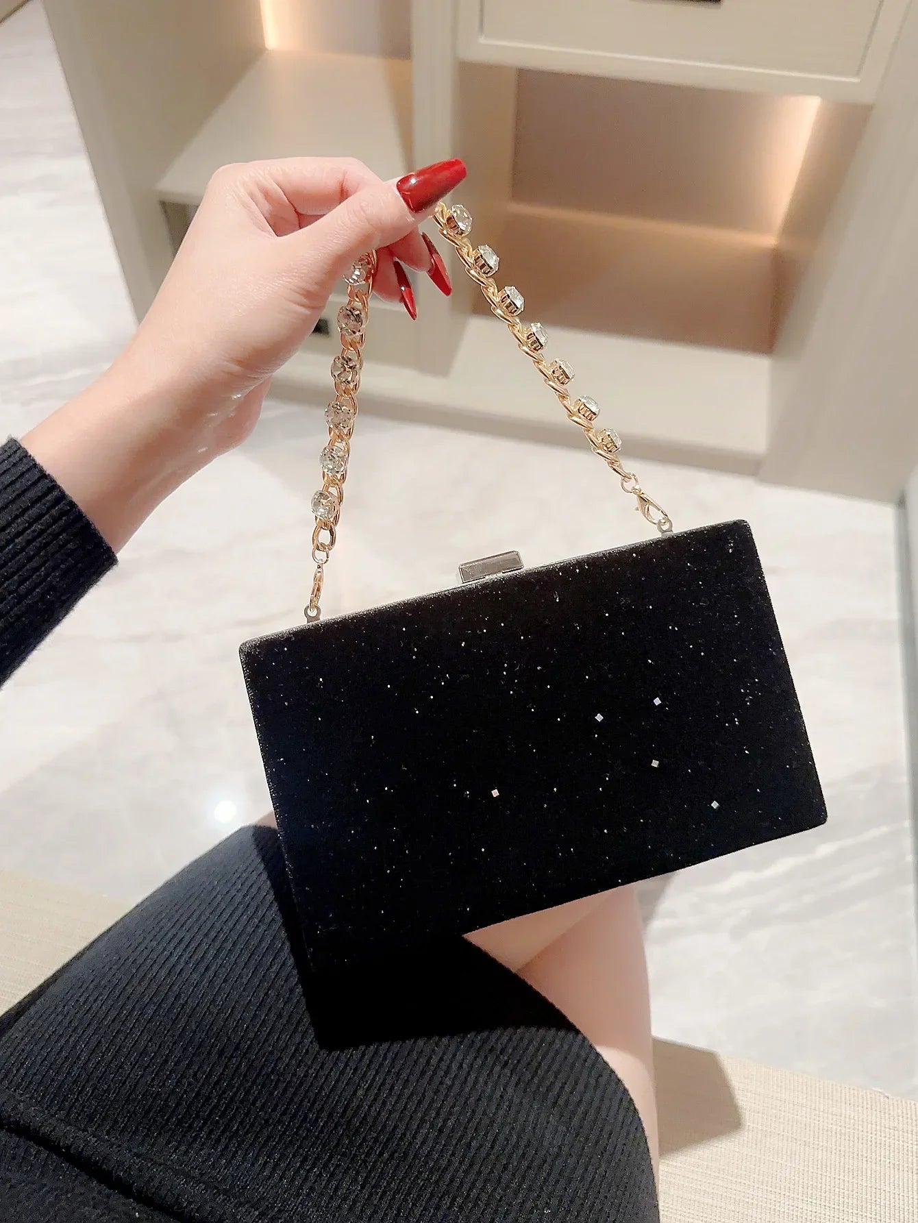 Women Square Evening Bag Shiny sequin Embellished Banquet Bag Handheld Handbag Evening Bag Dress Bag Prom Bag Chain Bag