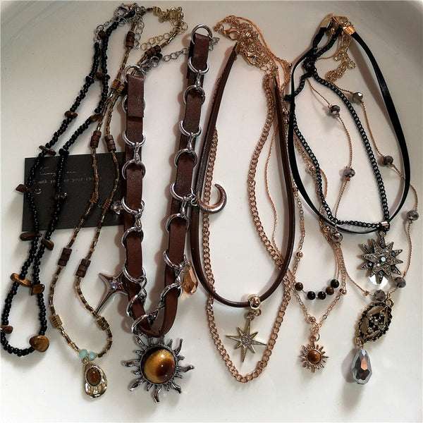 Vintage Leather Brown Stone Sun Pendant Beaded Choker Clavicle Chain Necklace For Women Unique Y2K Personalized Grunge Jewelry