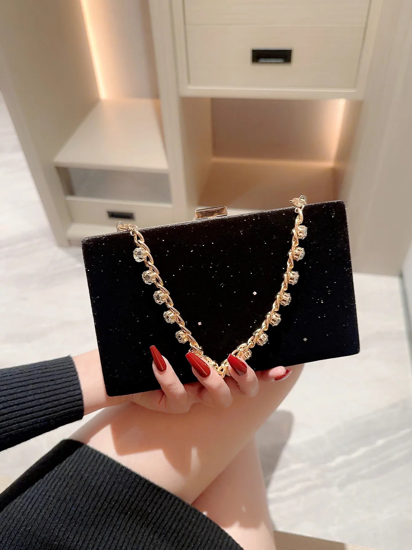 Women Square Evening Bag Shiny sequin Embellished Banquet Bag Handheld Handbag Evening Bag Dress Bag Prom Bag Chain Bag
