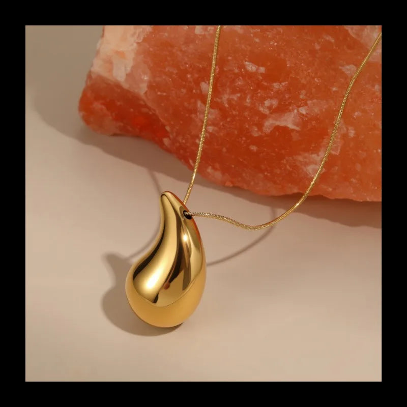 Popular Fashion High-end Sense Chubby Water Drop Pendant Stainless Steel Necklace Does Not Fade Necklace Jewelry Wholesale