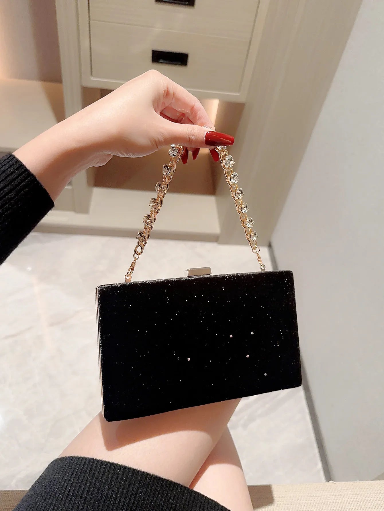 Women Square Evening Bag Shiny sequin Embellished Banquet Bag Handheld Handbag Evening Bag Dress Bag Prom Bag Chain Bag