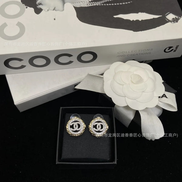 Xiangshuang Classic Diamond Stud Earrings Women's High Version Splicing Light Gold Versatile Fashion