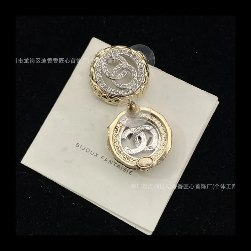 Xiangshuang Classic Diamond Stud Earrings Women's High Version Splicing Light Gold Versatile Fashion
