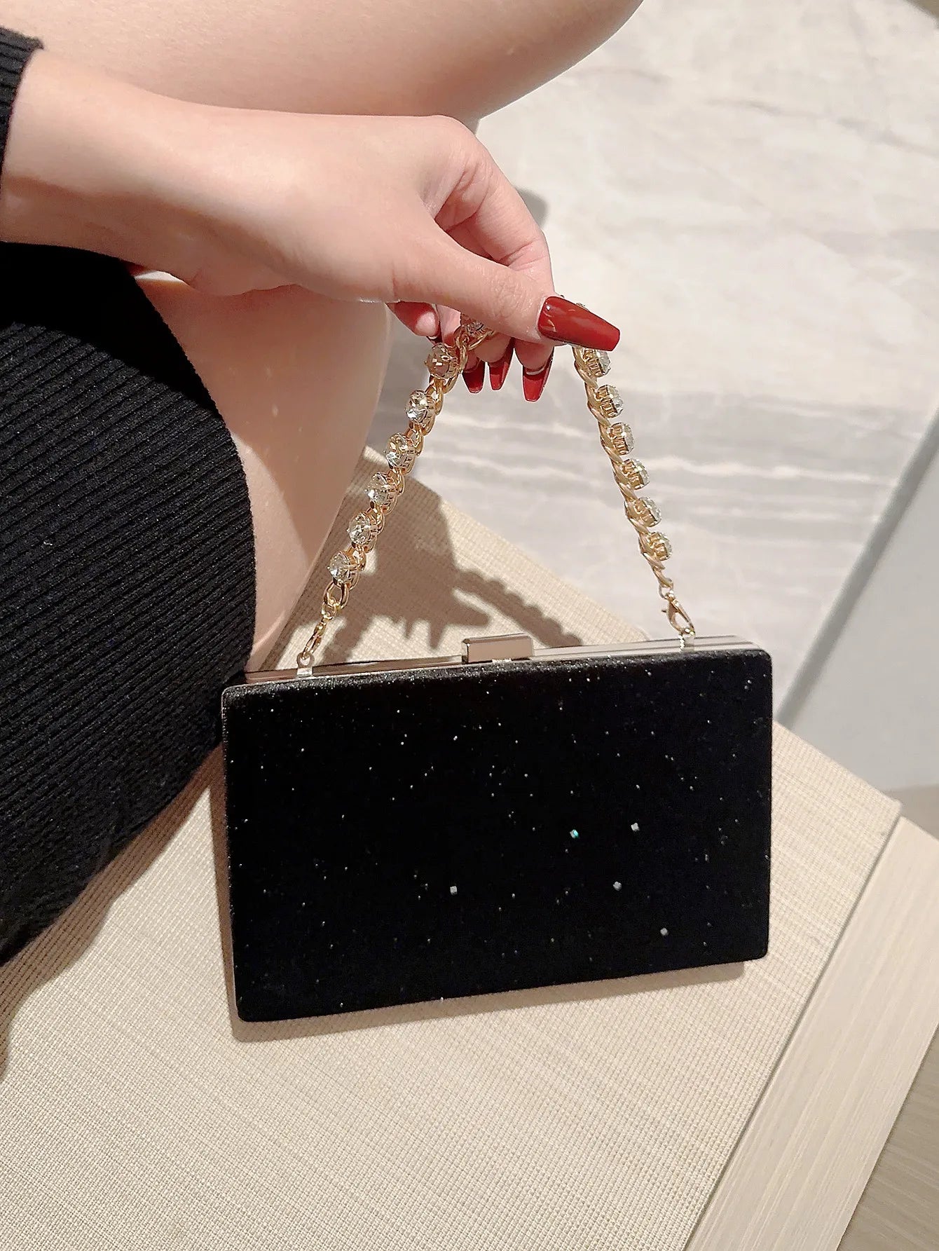 Women Square Evening Bag Shiny sequin Embellished Banquet Bag Handheld Handbag Evening Bag Dress Bag Prom Bag Chain Bag