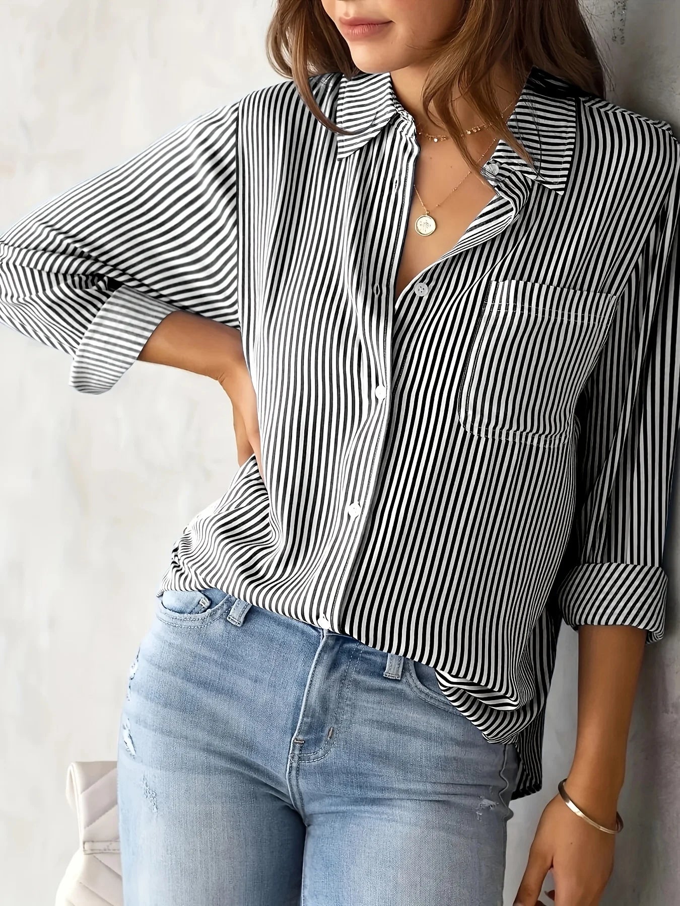 Women's striped shirt with pockets-long sleeves, casual and comfortable, suitable for all seasons